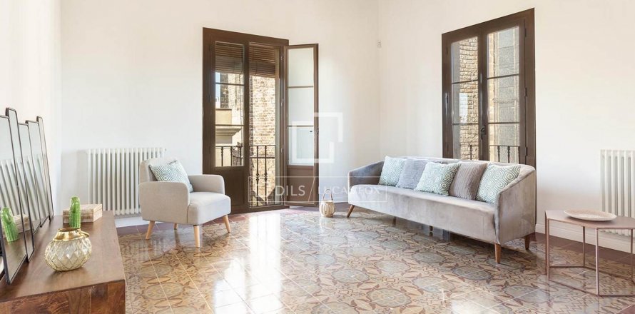 Apartamento de 2 dormitorios en venta en Barcelona, Cataluña, Spain № 8546