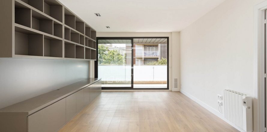 3 bedrooms apartment for sale in Barcelona, Catalonia, Spain № 8545