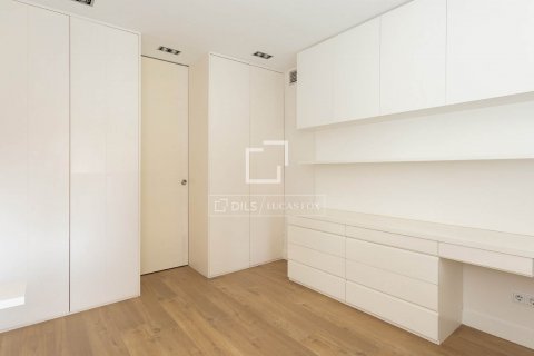 3 bedrooms apartment for sale in Barcelona, Catalonia, Spain № 8545 - photo 21