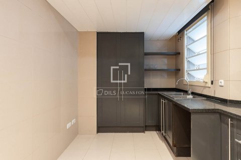 3 bedrooms apartment for sale in Barcelona, Catalonia, Spain № 8545 - photo 15