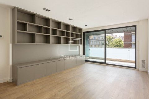 3 bedrooms apartment for sale in Barcelona, Catalonia, Spain № 8545 - photo 9