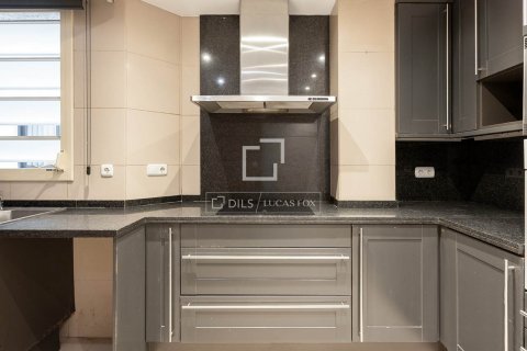 3 bedrooms apartment for sale in Barcelona, Catalonia, Spain № 8545 - photo 16