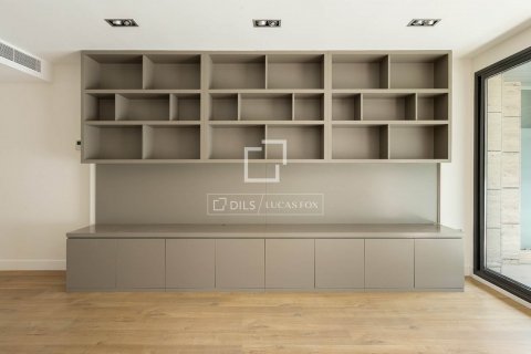3 bedrooms apartment for sale in Barcelona, Catalonia, Spain № 8545 - photo 10