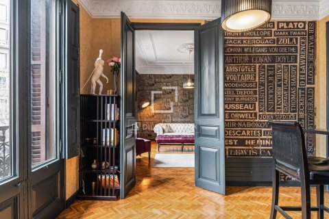4 bedrooms apartment for sale in Barcelona, Catalonia, Spain № 8544 - photo 5