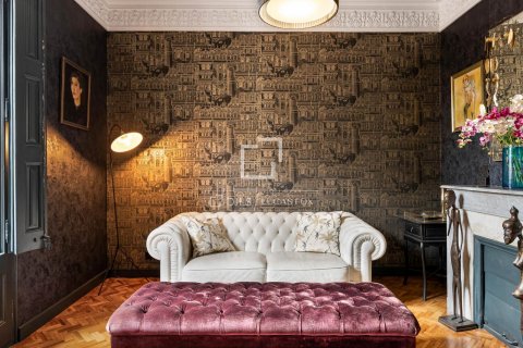 4 bedrooms apartment for sale in Barcelona, Catalonia, Spain № 8544 - photo 7