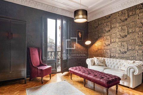 4 bedrooms apartment for sale in Barcelona, Catalonia, Spain № 8544 - photo 4