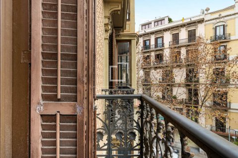 4 bedrooms apartment for sale in Barcelona, Catalonia, Spain № 8544 - photo 29