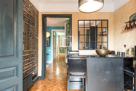 4 bedrooms apartment for sale in Barcelona, Catalonia, Spain № 8544 - photo 6