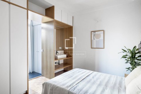 Купить квартиру в Барселона, Испания с 2 спальни, 81м², № 8549 - фото 8