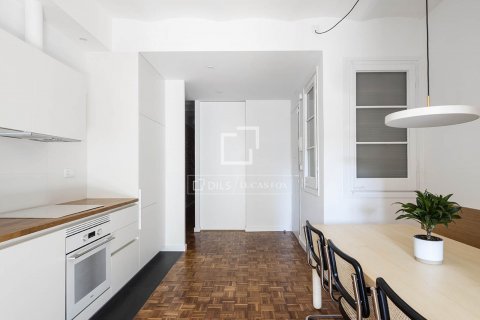 Купить квартиру в Барселона, Испания с 2 спальни, 81м², № 8549 - фото 5