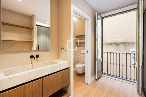 Купить квартиру в Барселона, Испания с 4 спальни, 204м², № 8550 - фото 27