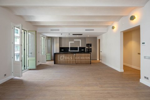 Купить квартиру в Барселона, Испания с 4 спальни, 204м², № 8550 - фото 4