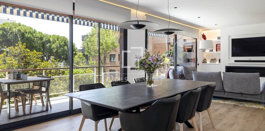 6 bedrooms apartment for sale in Barcelona, Catalonia, Spain № 8548