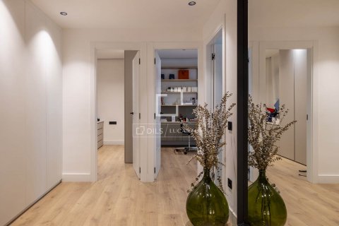 6 bedrooms apartment for sale in Barcelona, Catalonia, Spain № 8548 - photo 19