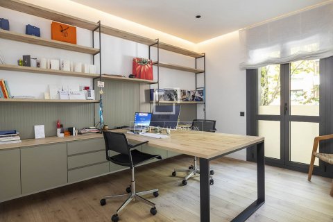 6 bedrooms apartment for sale in Barcelona, Catalonia, Spain № 8548 - photo 20