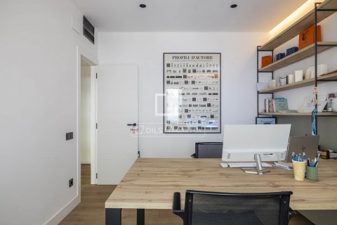 6 bedrooms apartment for sale in Barcelona, Catalonia, Spain № 8548 - photo 21