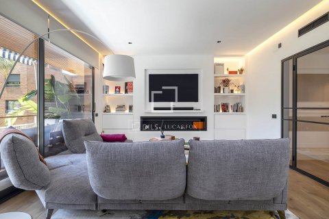 6 bedrooms apartment for sale in Barcelona, Catalonia, Spain № 8548 - photo 3