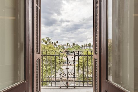 2 bedrooms apartment for sale in Barcelona, Catalonia, Spain № 8547 - photo 21