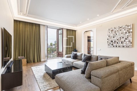 2 bedrooms apartment for sale in Barcelona, Catalonia, Spain № 8547 - photo 2