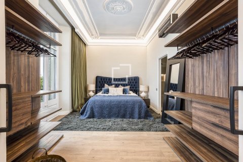 2 bedrooms apartment for sale in Barcelona, Catalonia, Spain № 8547 - photo 17