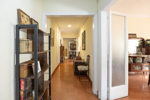 Apartamento de 5 dormitorios en venta en Barcelona, Cataluña, Spain № 8798 - foto 11