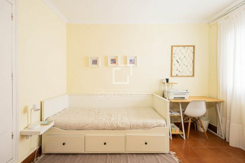 Apartamento de 5 dormitorios en venta en Barcelona, Cataluña, Spain № 8798 - foto 28