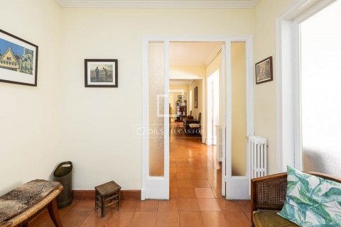 Apartamento de 5 dormitorios en venta en Barcelona, Cataluña, Spain № 8798 - foto 12