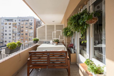 Apartamento de 5 dormitorios en venta en Barcelona, Cataluña, Spain № 8798