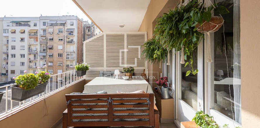Apartamento de 5 dormitorios en venta en Barcelona, Cataluña, Spain № 8798