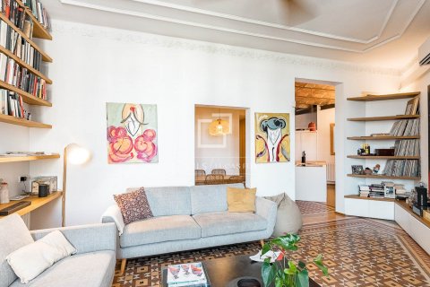 Apartamento de 4 dormitorios en venta en Barcelona, Cataluña, Spain № 8796 - foto 3