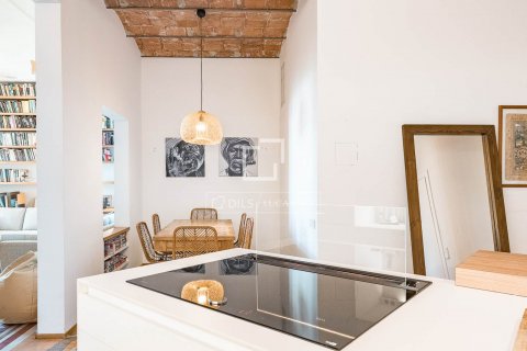 Apartamento de 4 dormitorios en venta en Barcelona, Cataluña, Spain № 8796 - foto 13