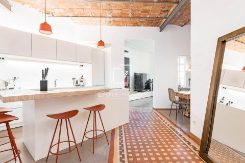 Apartamento de 4 dormitorios en venta en Barcelona, Cataluña, Spain № 8796 - foto 7