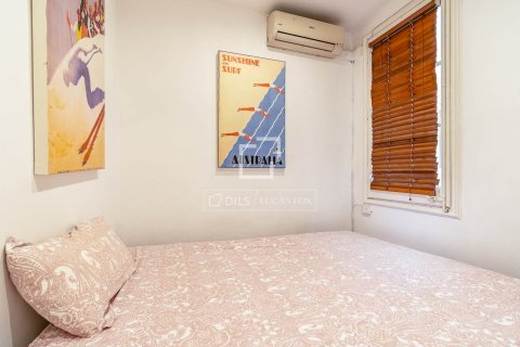 Apartamento de 2 dormitorios en venta en Barcelona, Cataluña, Spain № 8797 - foto 20