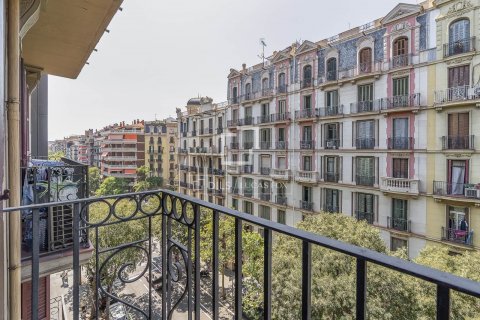 Apartamento de 2 dormitorios en venta en Barcelona, Cataluña, Spain № 8797 - foto 14