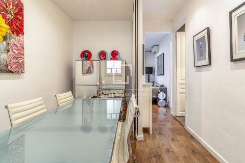 Apartamento de 2 dormitorios en venta en Barcelona, Cataluña, Spain № 8797 - foto 15