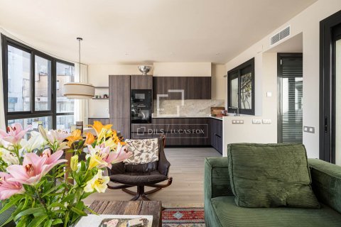 Купить пентхаус в Барселона, Испания с 2 спальни, 84м², № 8800 - фото 3
