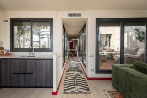 Купить пентхаус в Барселона, Испания с 2 спальни, 84м², № 8800 - фото 20