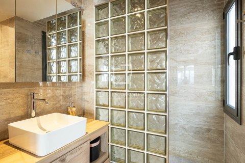 Купить пентхаус в Барселона, Испания с 2 спальни, 84м², № 8800 - фото 7