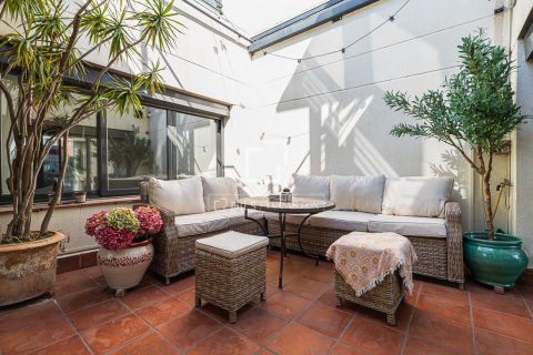 Купить пентхаус в Барселона, Испания с 2 спальни, 84м², № 8800 - фото 5