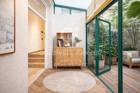 Apartamento de 1 dormitorio en venta en Barcelona, Cataluña, Spain № 7833 - foto 25