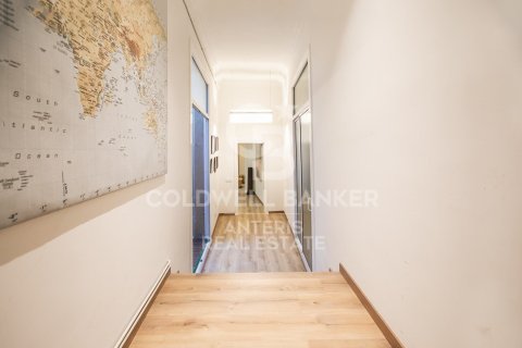 Apartamento de 1 dormitorio en venta en Barcelona, Cataluña, Spain № 7833 - foto 16