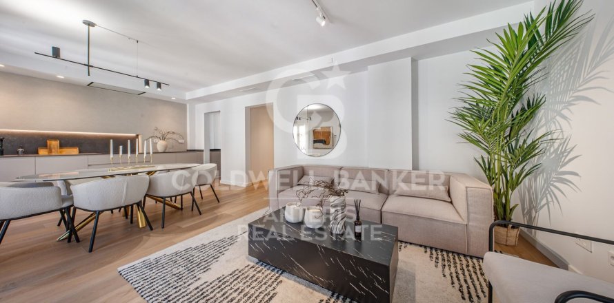 3 bedrooms apartment for sale in Barcelona, Catalonia, Spain № 7837