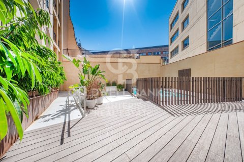 3 bedrooms apartment for sale in Barcelona, Catalonia, Spain № 7837 - photo 2