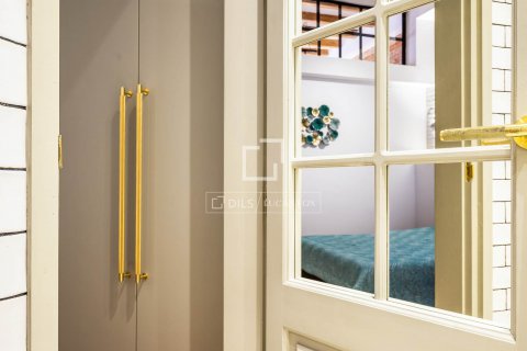 Apartamento de 1 dormitorio en venta en Barcelona, Cataluña, Spain № 8740 - foto 24