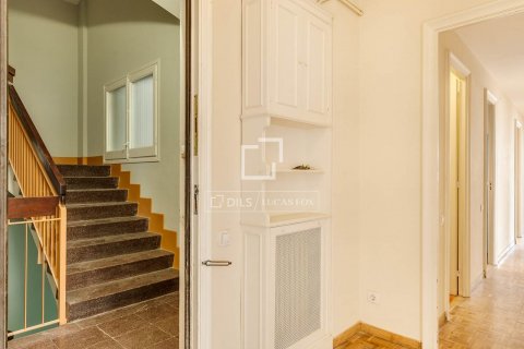 Купить квартиру в Барселона, Испания с 4 спальни, 120м², № 8738 - фото 14
