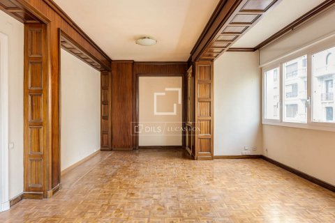Купить квартиру в Барселона, Испания с 4 спальни, 120м², № 8738 - фото 7