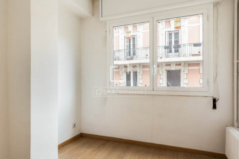 Купить квартиру в Барселона, Испания с 4 спальни, 120м², № 8738 - фото 17