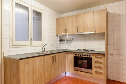 Купить квартиру в Барселона, Испания с 4 спальни, 120м², № 8738 - фото 10