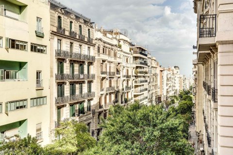 Купить квартиру в Барселона, Испания с 4 спальни, 120м², № 8738 - фото 28