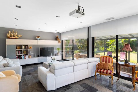 5 bedrooms villa for sale in Sant Vicenc De Montalt, Barcelona, Catalonia, Spain № 8742 - photo 3